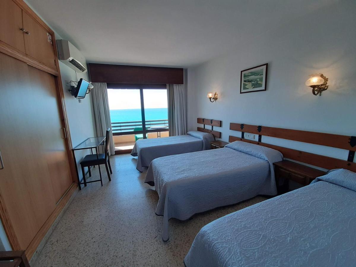 Hotel Buenavista Estepona Exterior photo A typical hotel room