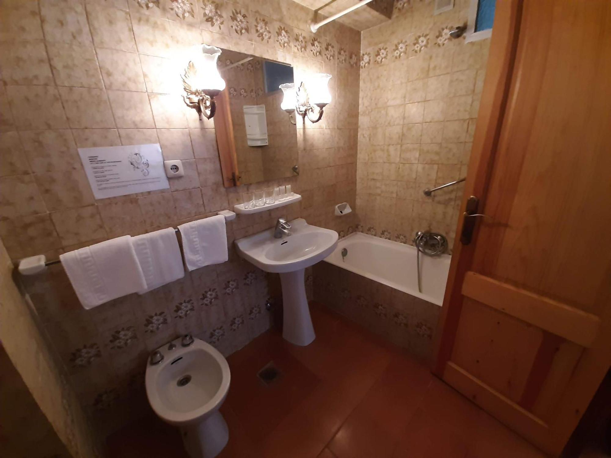 Hotel Buenavista Estepona Room photo Bathroom in a hotel