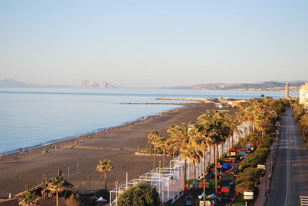 Hotel Buenavista Estepona Exterior photo Playa de la Pineda