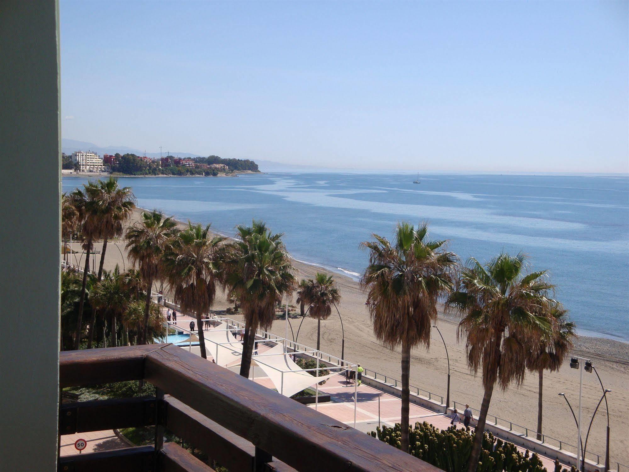 Hotel Buenavista Estepona Exterior photo View of the beach