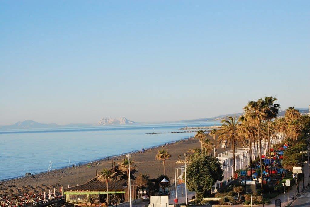 Hotel Buenavista Estepona Exterior photo View of the bay of Málaga from Benalmádena.